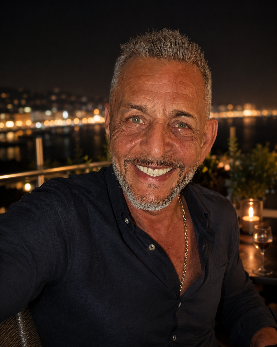 Firmen-Cocktail auf einem Rooftop bei Nacht in Cannes